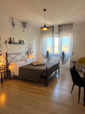 Eufonia Vinyl Friendly Apartment